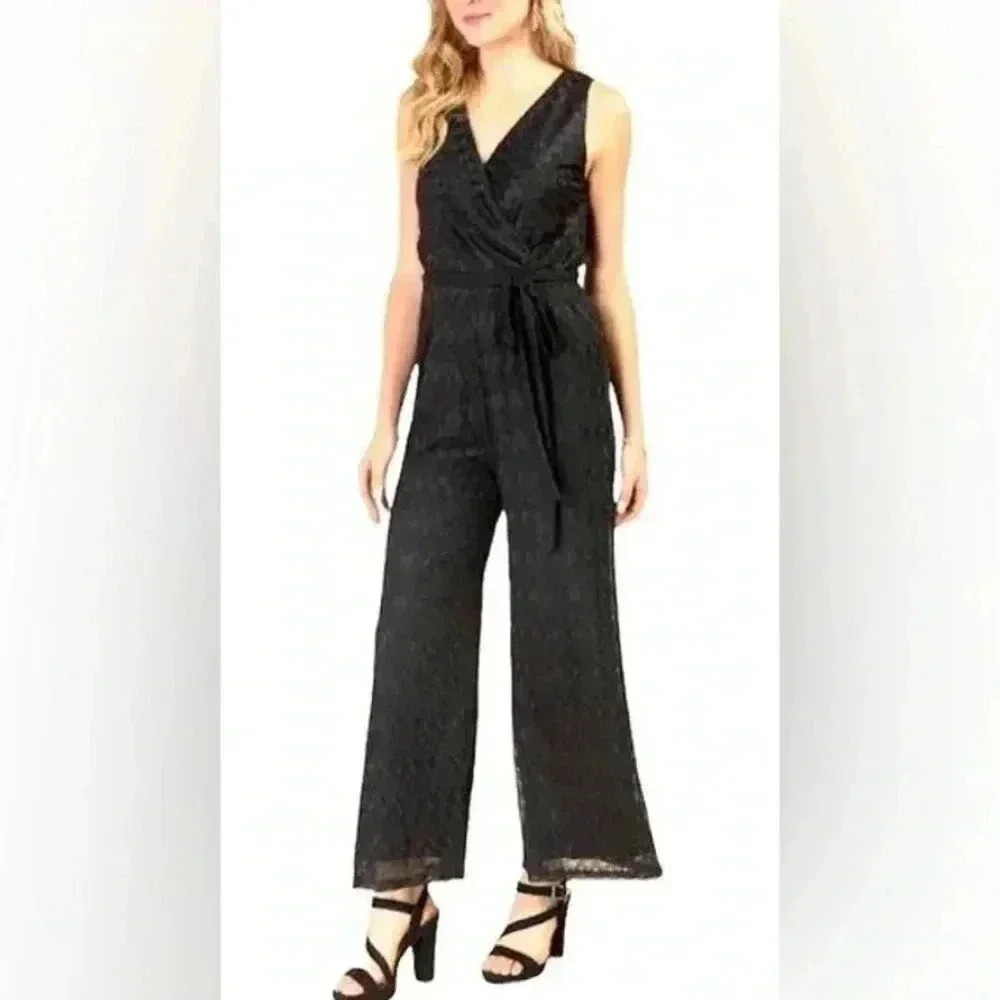 Ayla (Francesca’s) Black lace jump suit S